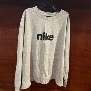 Women’s plus nike crewneck. Gray. 2xl. Never worn.